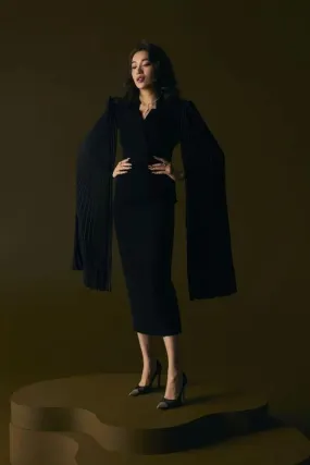 Black elegant long sleeve pleated dress- Ilia