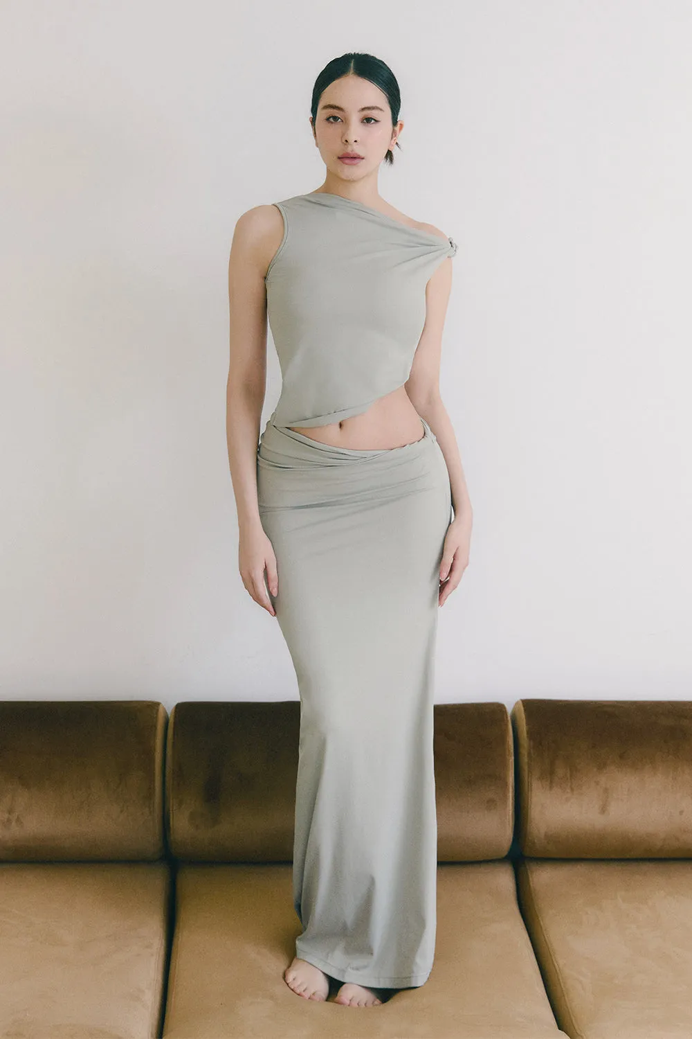 奶蓋扭結設計長裙<br>mumm SOFT STRETCH SKIRT