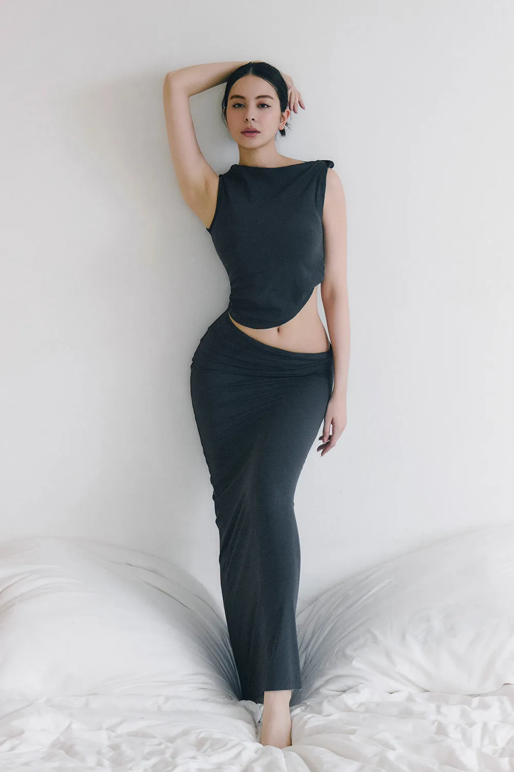 奶蓋扭結設計長裙<br>mumm SOFT STRETCH SKIRT