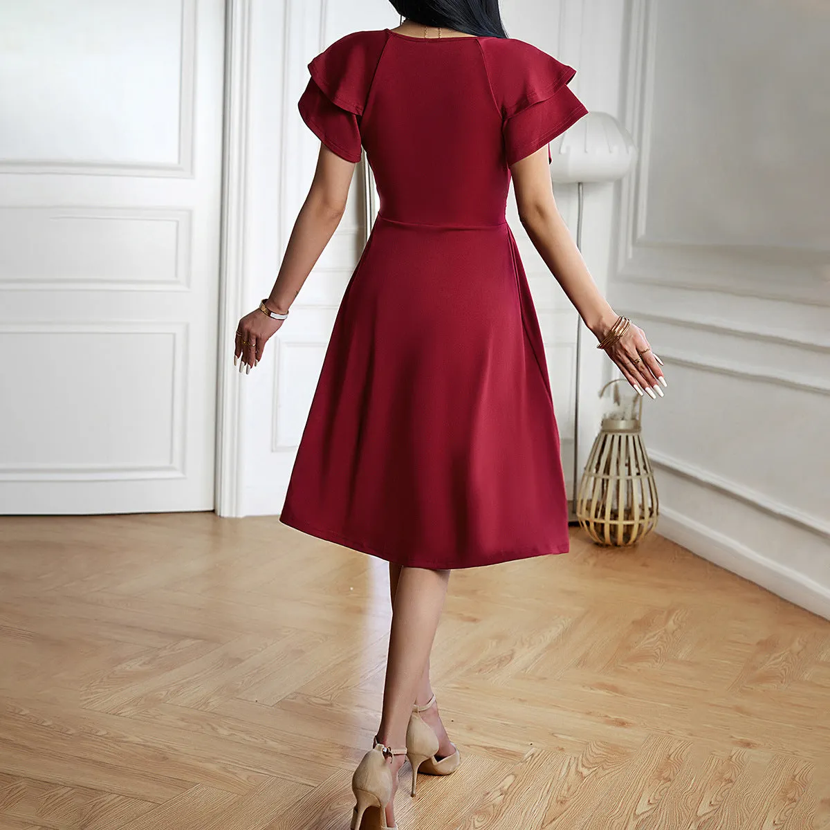Pleated Elegant V-neck Midi Dress